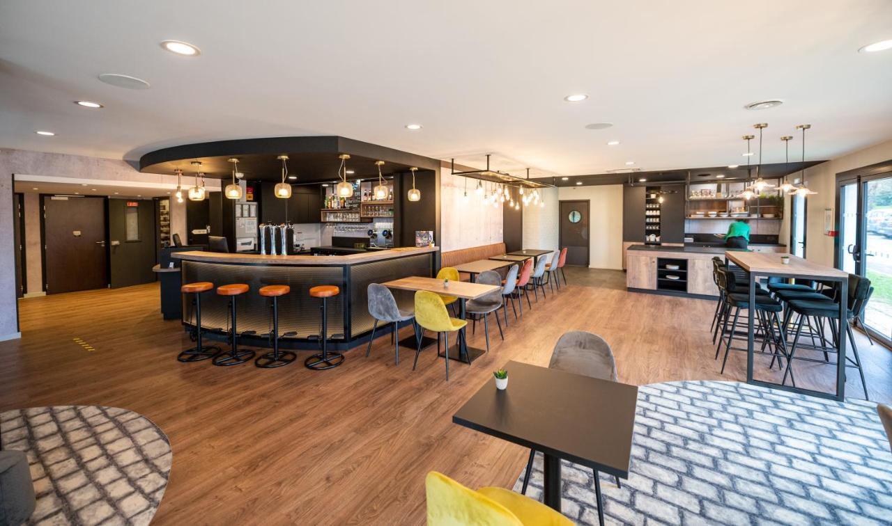 Kyriad Hotel Laval Laval  Kültér fotó
