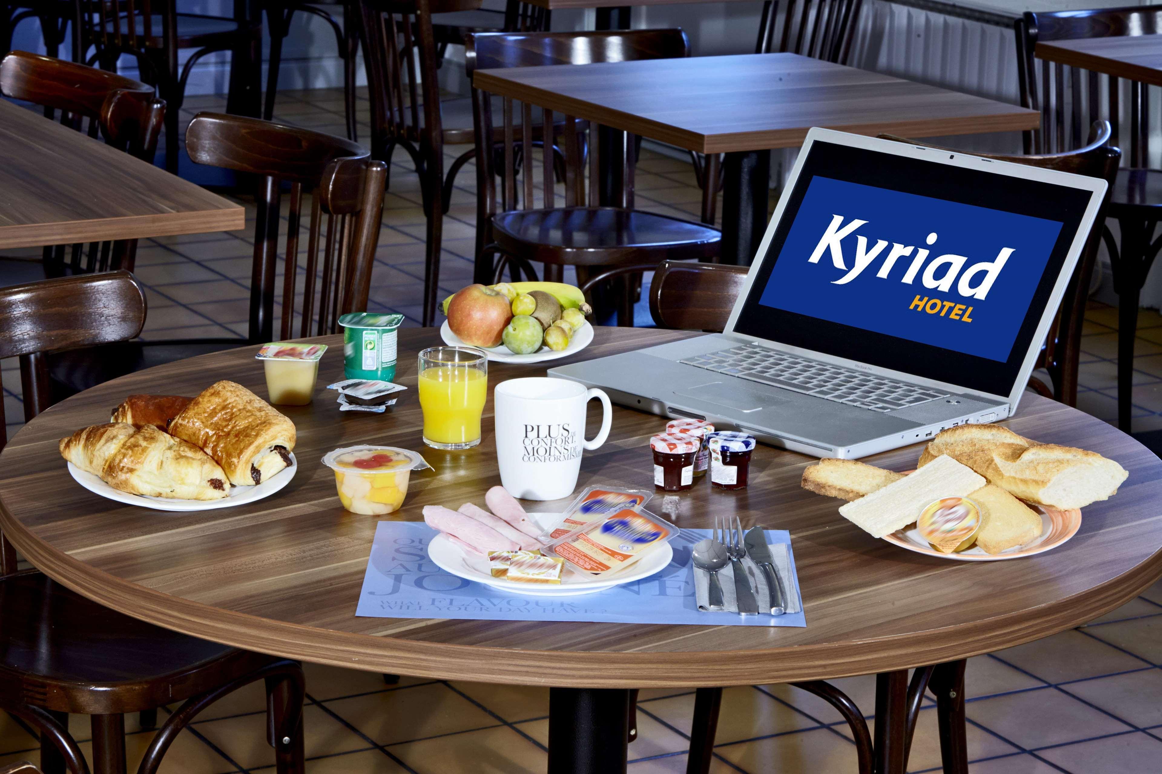Kyriad Hotel Laval Laval  Kültér fotó
